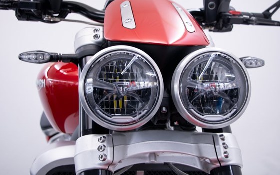 Gebrauchtmotorrad Triumph Rocket 3 R - Bild 9