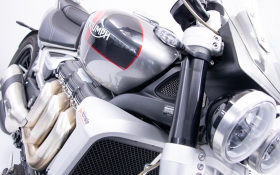 Gebrauchtmotorrad Triumph Rocket 3 GT - Bild 10