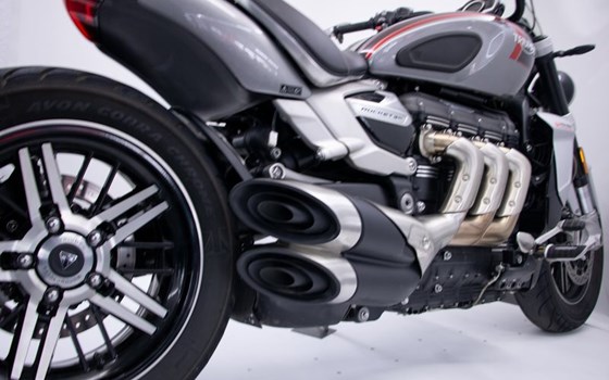 Gebrauchtmotorrad Triumph Rocket 3 GT - Bild 11