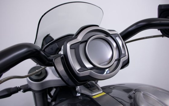 Gebrauchtmotorrad Triumph Rocket 3 GT - Bild 14