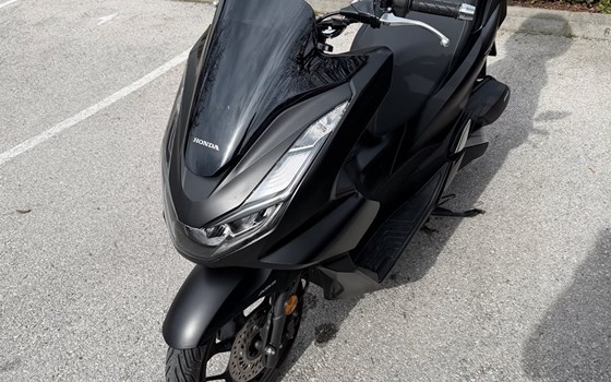 Gebrauchtmotorrad Honda PCX125 - Bild 1