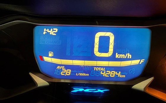 Gebrauchtmotorrad Honda PCX125 - Bild 6