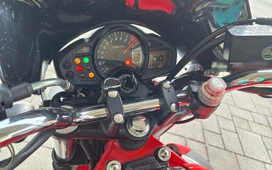 Gebrauchtmotorrad Suzuki SFV 650 Gladius - Bild 5