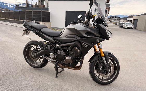 Gebrauchtmotorrad Yamaha Tracer 9 - Bild 3