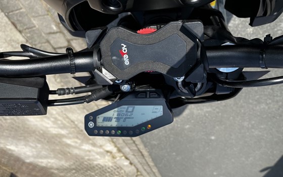 Gebrauchtmotorrad Yamaha MT-09 - Bild 6
