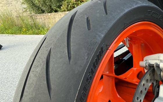 Gebrauchtmotorrad KTM 690 Duke R - Bild 10