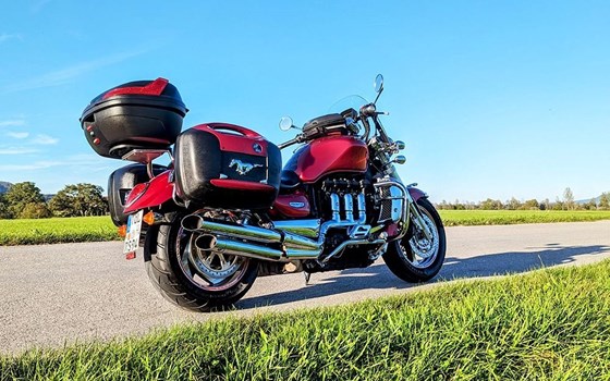 Gebrauchtmotorrad Triumph Rocket III - Bild 7