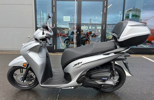 Neumotorrad Honda SH350i