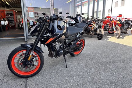 KTM 790 Duke