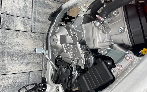 Gebrauchtmotorrad Honda CRF250R - Bild 2