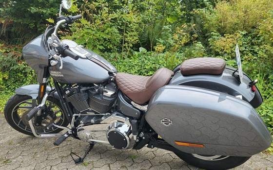 Gebrauchtmotorrad Harley-Davidson Softail Sport Glide FLSB - Bild 2