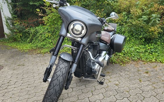 Gebrauchtmotorrad Harley-Davidson Softail Sport Glide FLSB - Bild 5