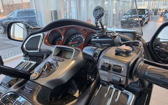 Gebrauchtmotorrad Honda GL 1800 Goldwing - Bild 11