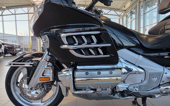 Gebrauchtmotorrad Honda GL 1800 Goldwing - Bild 5