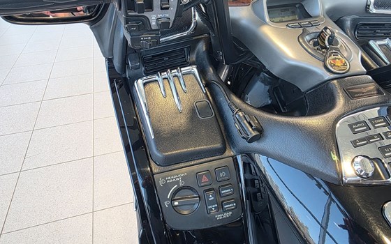 Gebrauchtmotorrad Honda GL 1800 Goldwing - Bild 7