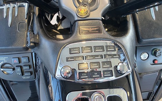 Gebrauchtmotorrad Honda GL 1800 Goldwing - Bild 9