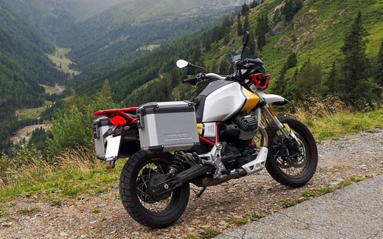 Gebrauchtmotorrad Moto Guzzi V85 TT - Bild 7
