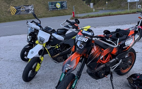 Gebrauchtmotorrad KTM 690 SMC R - Bild 2