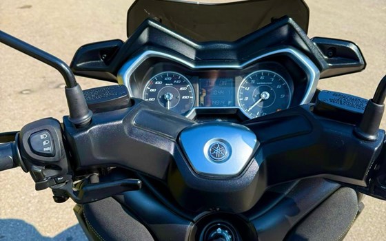 Gebrauchtmotorrad Yamaha XMAX 400 Tech MAX - Bild 13