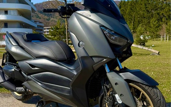 Gebrauchtmotorrad Yamaha XMAX 400 Tech MAX - Bild 3