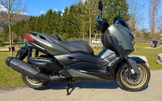 Gebrauchtmotorrad Yamaha XMAX 400 Tech MAX - Bild 9