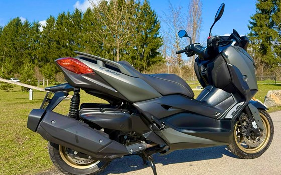 Gebrauchtmotorrad Yamaha XMAX 400 Tech MAX - Bild 6