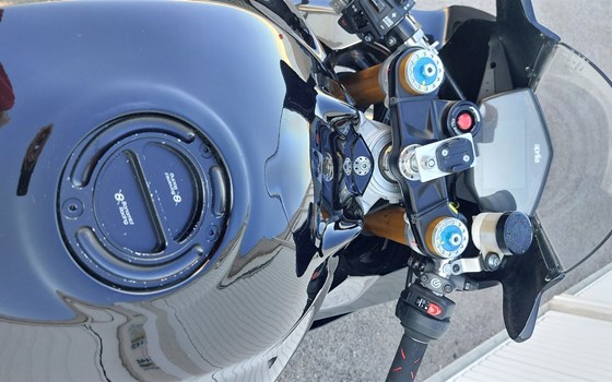 Gebrauchtmotorrad Aprilia RSV4 RF - Bild 15