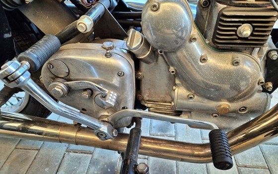 Gebrauchtmotorrad Royal Enfield Bullet 500 Gespann - Bild 9