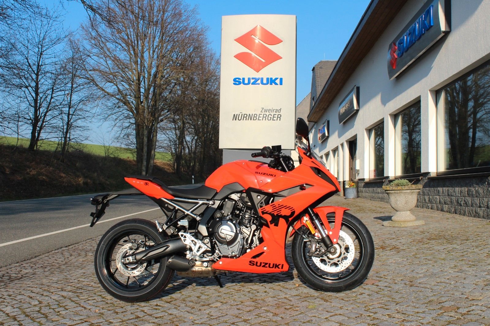 Suzuki GSX-8R
