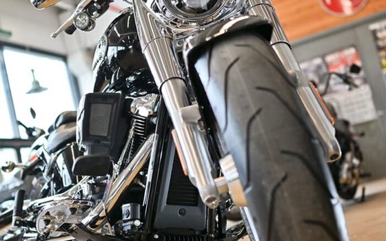 Gebrauchtmotorrad Harley-Davidson Fat Boy 117 - Bild 7