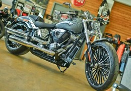 Neumotorrad Harley-Davidson Softail Breakout 117