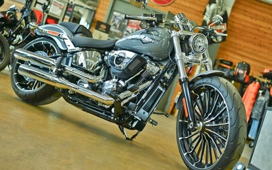 Neufahrzeug Harley-Davidson Softail Breakout 117 - Bild 1