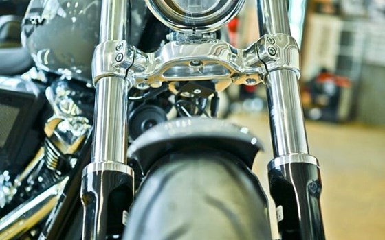 Neufahrzeug Harley-Davidson Softail Breakout 117 - Bild 4