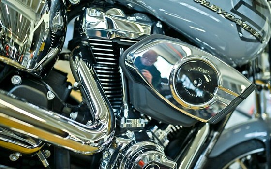Neufahrzeug Harley-Davidson Softail Breakout 117 - Bild 7