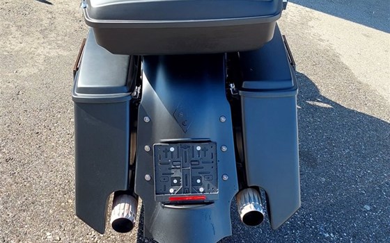 Gebrauchtmotorrad Harley-Davidson Electra Glide Classic FLHTC - Bild 2