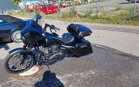 Gebrauchtmotorrad Harley-Davidson Electra Glide Classic FLHTC - Bild 3