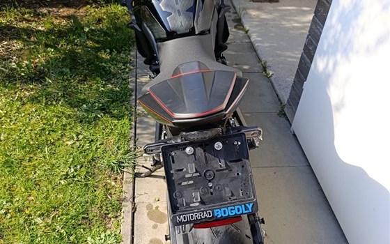 Gebrauchtmotorrad Suzuki GSX-8R - Bild 4