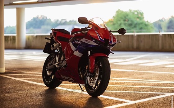 Gebrauchtmotorrad Honda CBR600RR - Bild 1