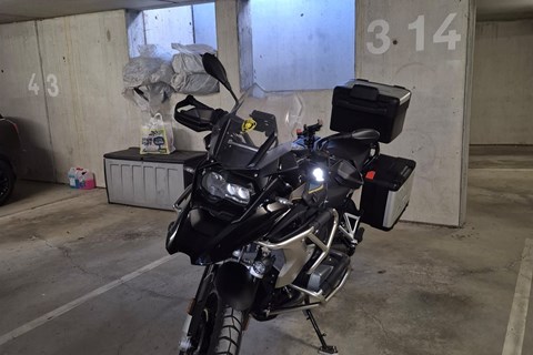 Schnell und weit fahren - Tourenmotorräder die Fahrspaß, Speed und Komfort bieten