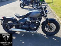 Neumotorrad Triumph Bonneville Bobber Modell 2026 mit 14 Liter Tank