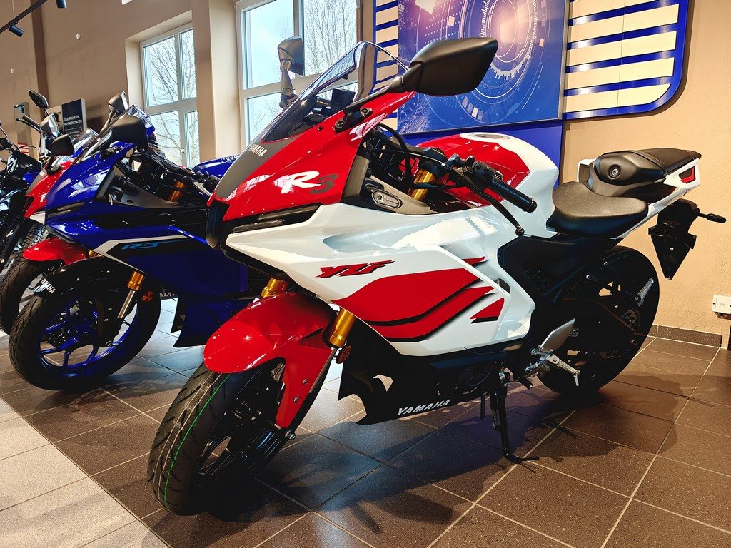 Yamaha R3 70th Anniversary