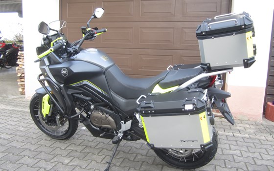 Neufahrzeug QJ Motor SVT 650 X - Bild 2