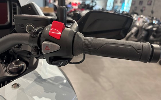 Gebrauchtmotorrad Honda NX500 - Bild 8