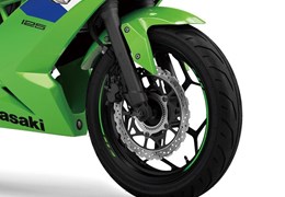 Neumotorrad Kawasaki Ninja 125