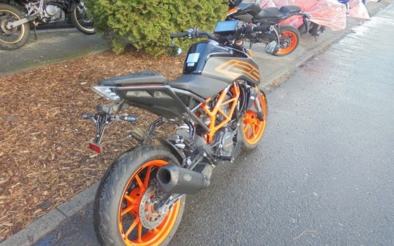 Gebrauchtmotorrad KTM 125 Duke - Bild 10