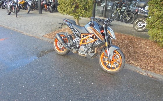 Gebrauchtmotorrad KTM 125 Duke - Bild 2