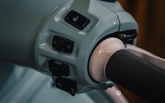 Neufahrzeug Vespa GTS 310 - Bild 10