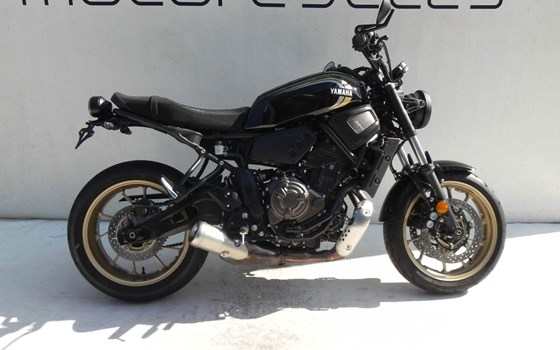 Gebrauchtmotorrad Yamaha XSR700 - Bild 11