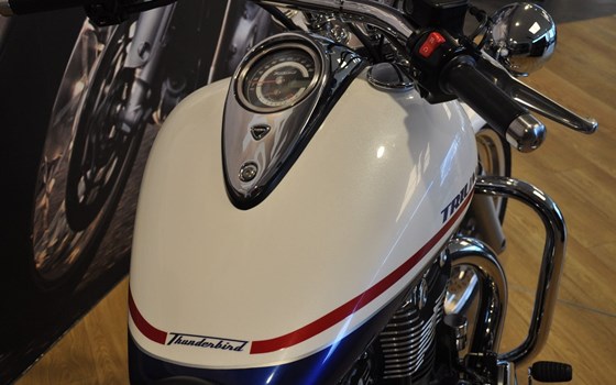 Gebrauchtmotorrad Triumph Thunderbird - Bild 17