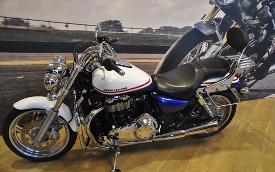 Gebrauchtmotorrad Triumph Thunderbird - Bild 5